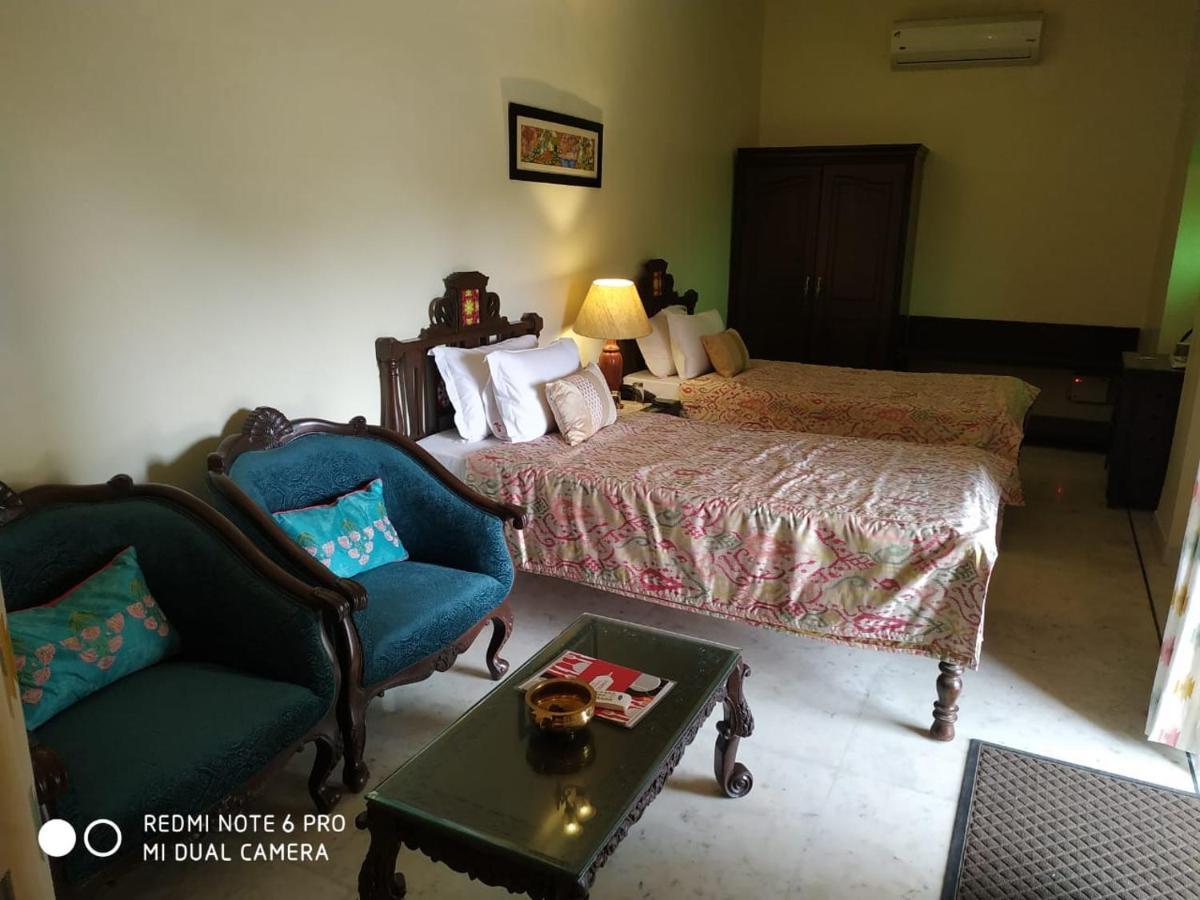 Mpt Sheesh Mahal, Orchha Otel Dış mekan fotoğraf