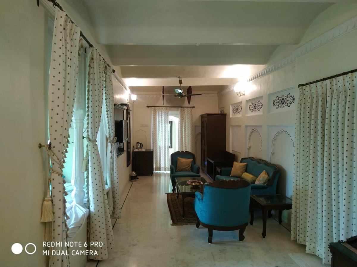 Mpt Sheesh Mahal, Orchha Otel Dış mekan fotoğraf