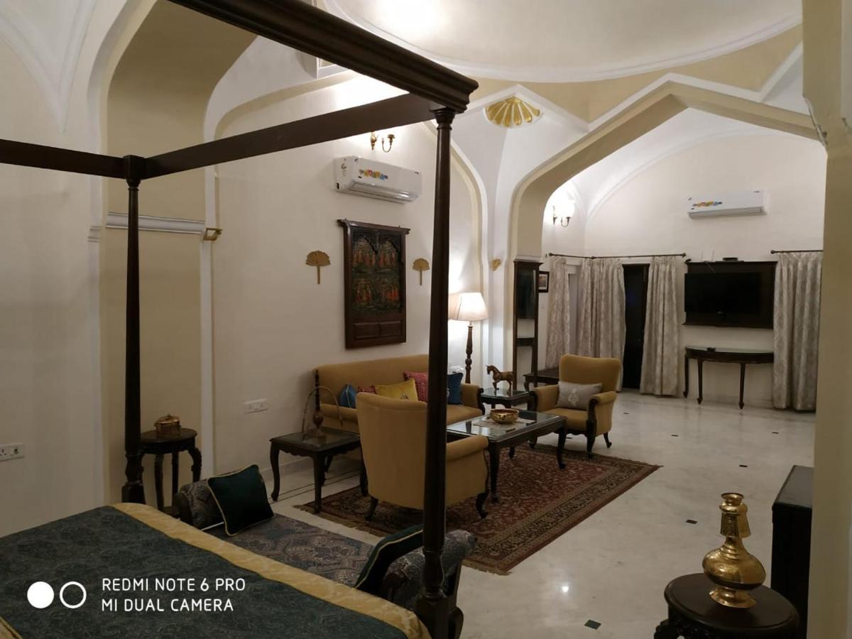 Mpt Sheesh Mahal, Orchha Otel Dış mekan fotoğraf