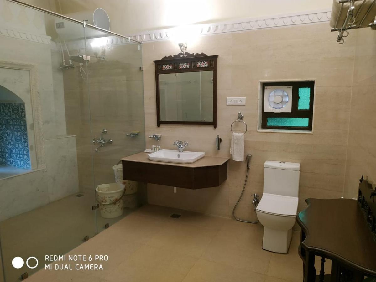 Mpt Sheesh Mahal, Orchha Otel Dış mekan fotoğraf