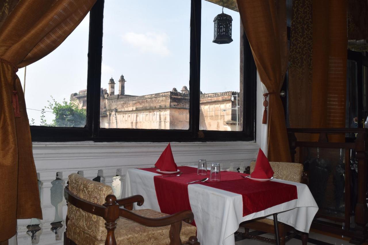 Mpt Sheesh Mahal, Orchha Otel Dış mekan fotoğraf
